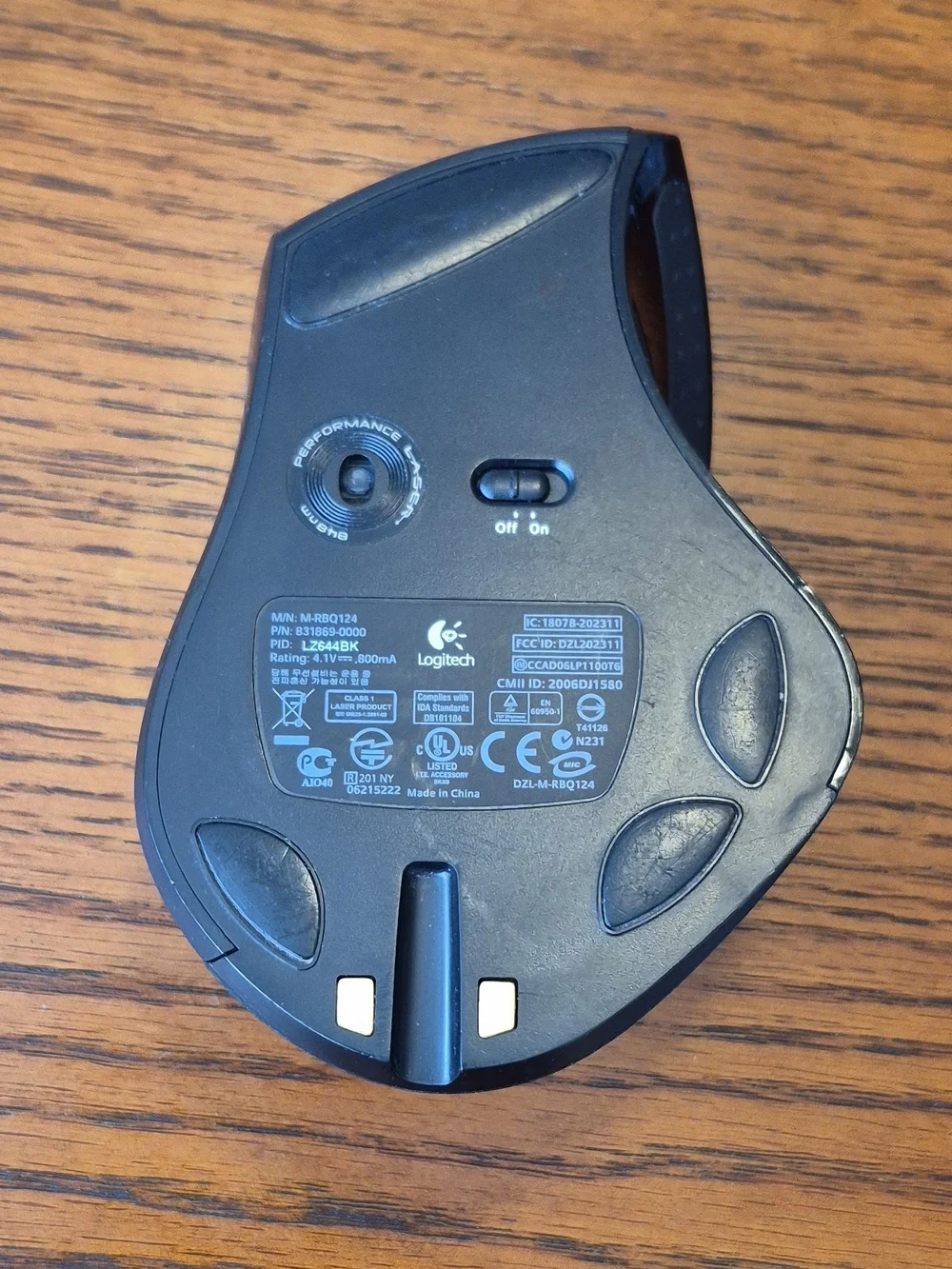 Logitech MX Revolution M-RBQ124 Ergonomic Wireless Laser Mouse W/ Charger & USB